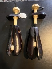 dark wood 2-way shoe stretchers