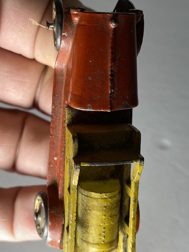 Coche de juguete torre de agua La France 1926 o 27 creo que es un juguete Tootsie pero no estoy seguro - Imagen 6 de 21