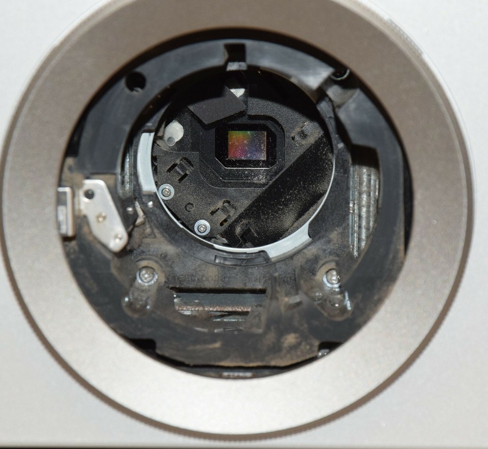 Dead Panasonic PTD6000 PTD6000US DLP Projector no Lens Dusty for