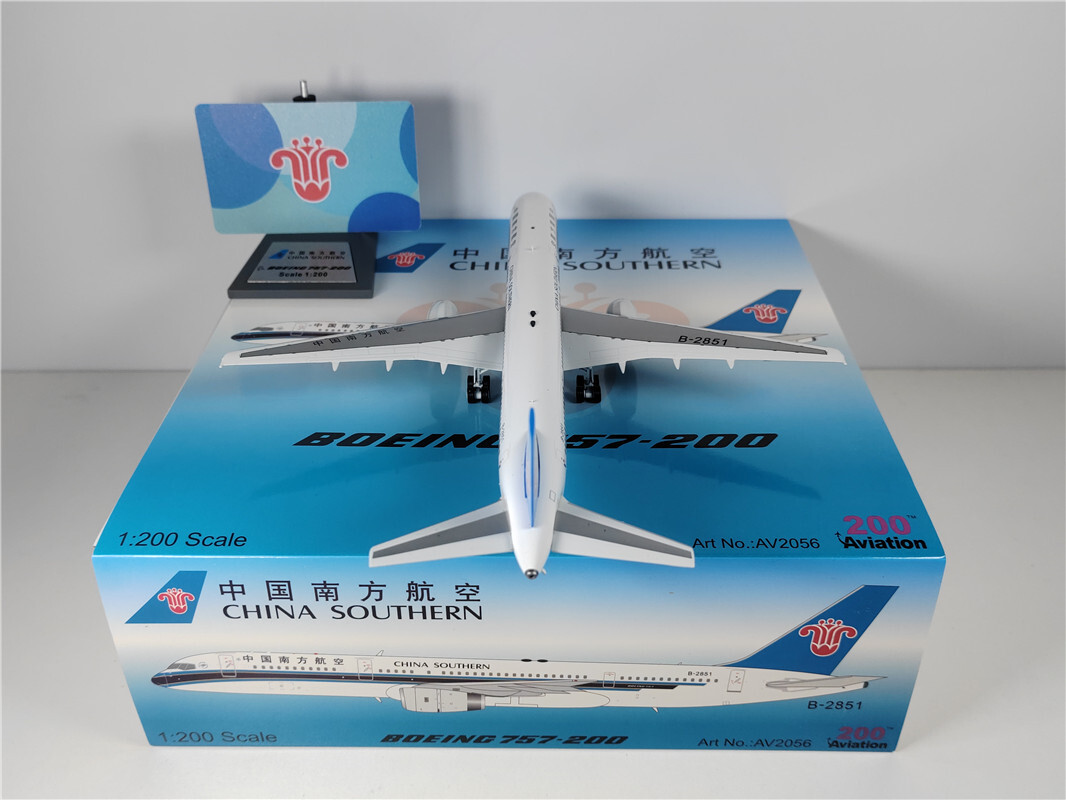 1:200 Aviation CHINA SOUTHERN BOEING B757-200 Airplane