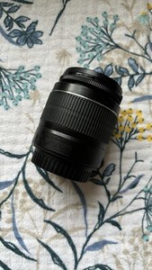 Canon Zoom Lens EF-S 18-55mm f/3.5-5.6 IS II