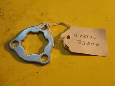スズキ純正、レクテフイア、GT380..550.750 NOS NEW FACTORY OEM SUZUKI GT380 GT550 SPROCKET PLATE 27512-33000
