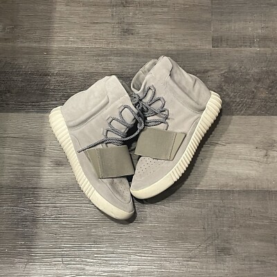 Pre-Owned Size 10 No Box adidas Yeezy Boost 750 OG Light Brown