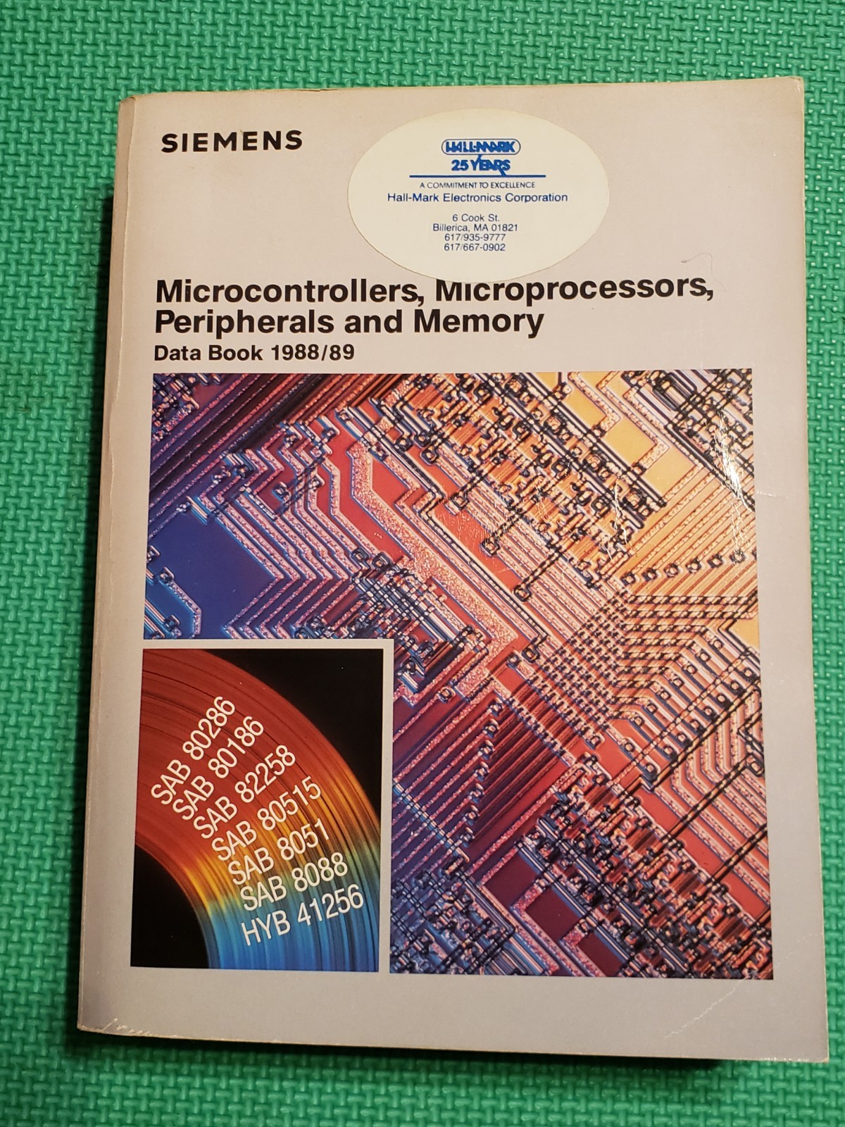 SIEMENS MICROCONTROLLERS, MICROPROCESSORS, Peripherial & Mem. Data Book 1988/89