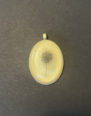 Vintage Whimsical Boho Resin Oval Floral Dandelion Puff Seed Pendant 1.5 x 1.25''
