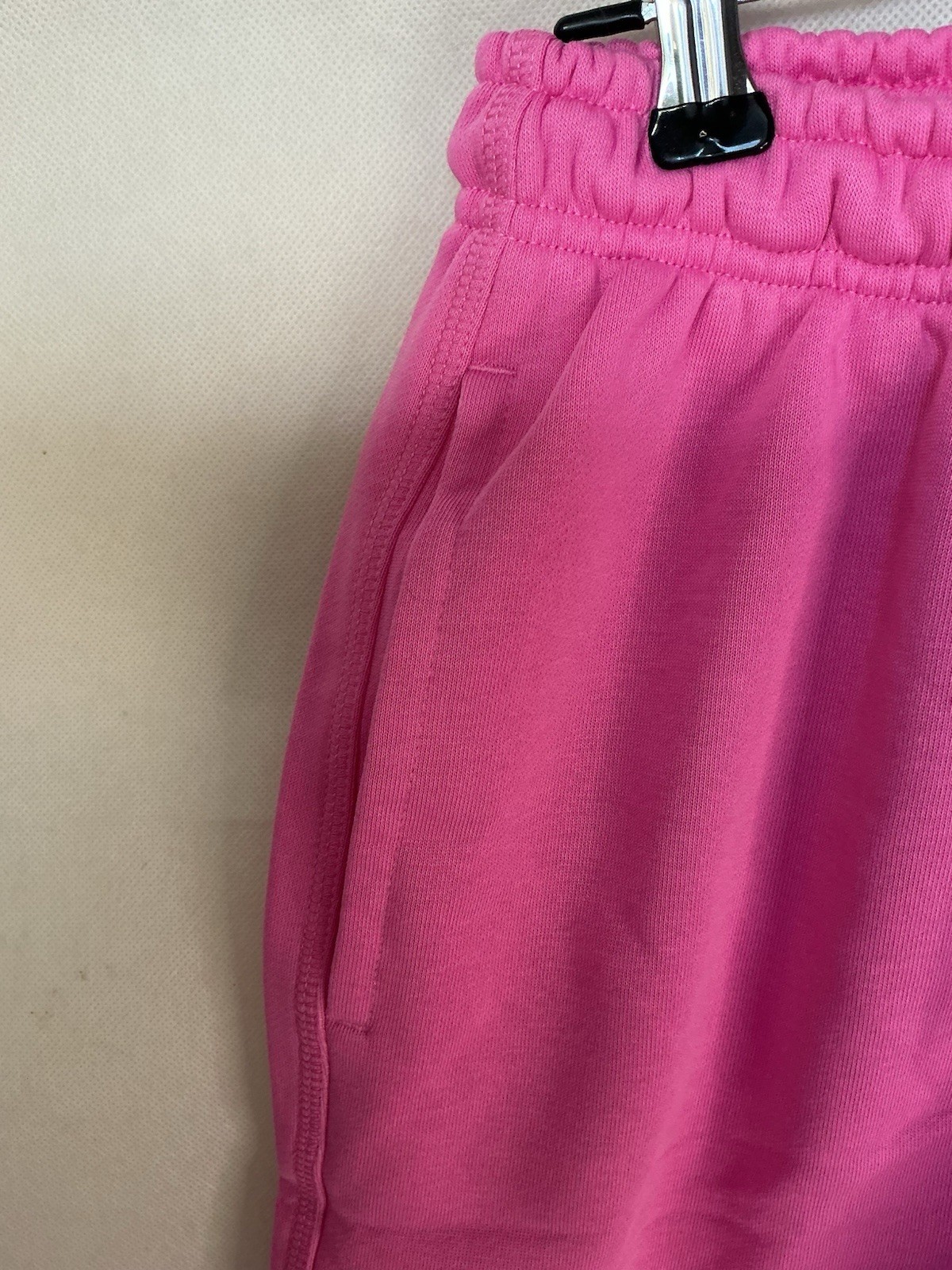 Ladies Nike Gym Running Shorts Size Extra Small Pink Bnwt New image 3