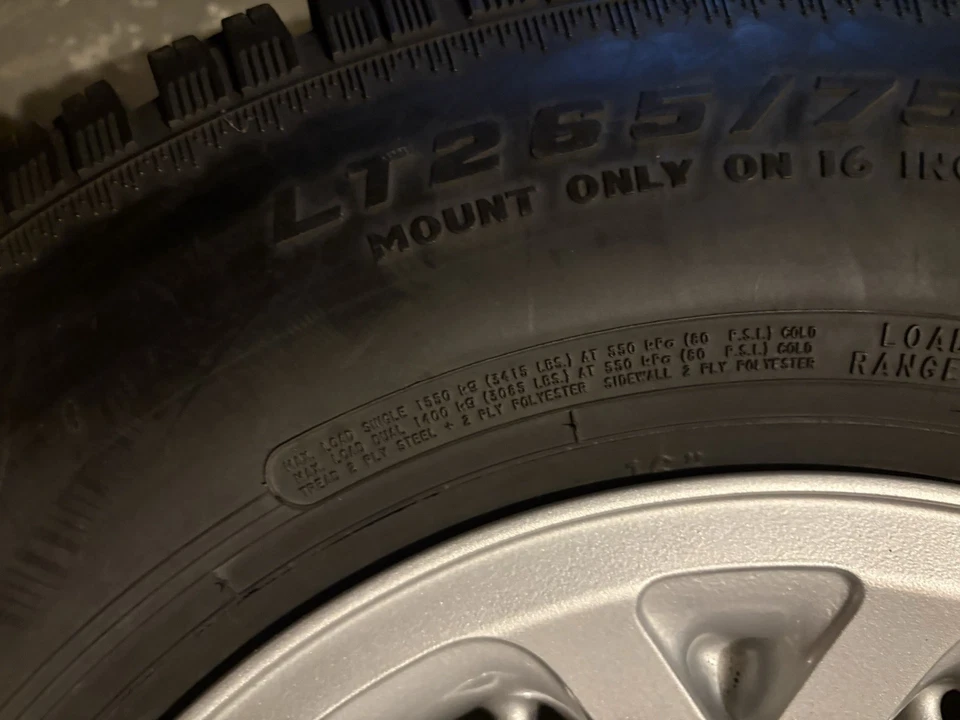 Jeep Grand Cherokee ZJ Originalfelgen (pulverbeschichtet) mit Cooper Discoverer - Bild 3 von 4