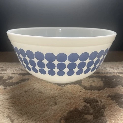 Pyrex BLUE DOT 403 (2½ Quart) Vintage Mixing Bowl