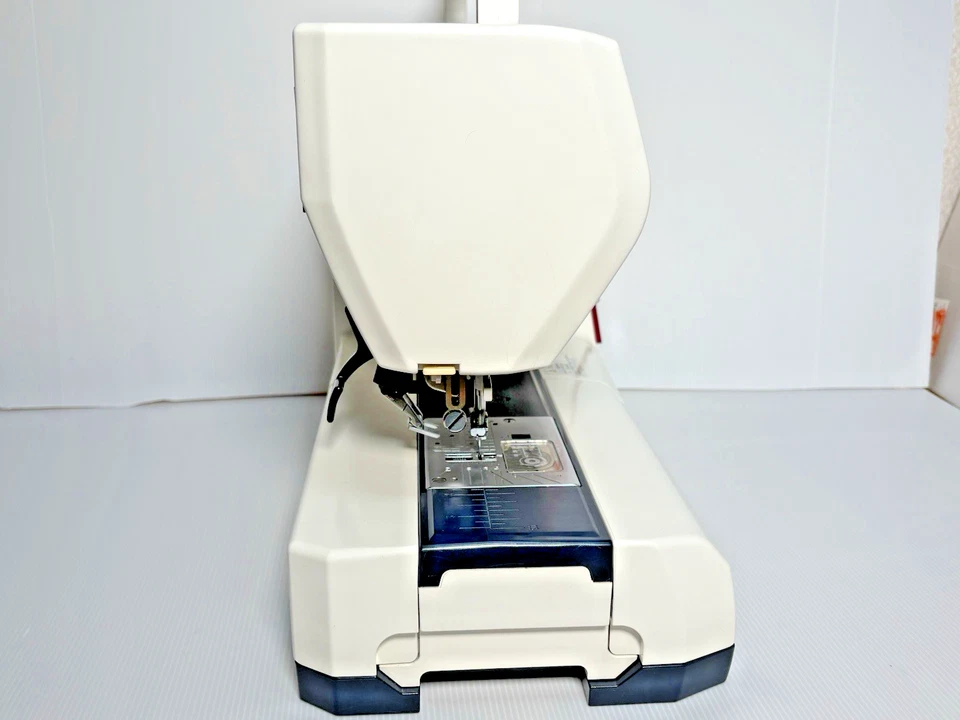 Janome Horizon Memory Craft 7700 QCP Sewing Machine 250 Stitches  japan #J1 - Image 4 of 4