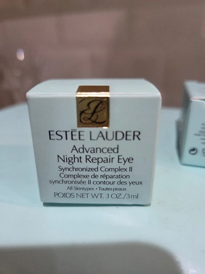 Estee Lauder Advanced Mini Trio: Night Repair Eye Cream, Night Lift, Concentrate - Image 4 of 4