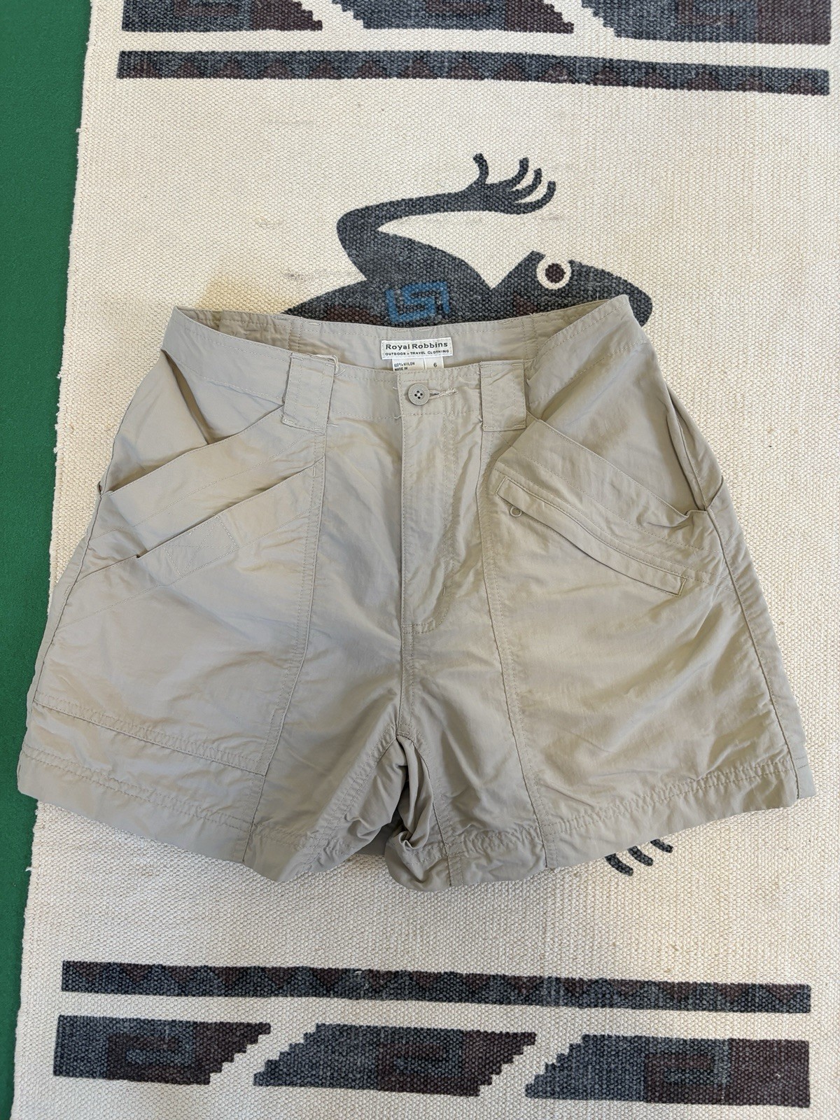 Royal Robbins Women's Beige Khaki Chino Shorts, Size 6, with Pockets