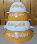 Pyrex - 4 pc. Gold & White BUTTERFLY GOLD Cinderellla Mixing, Nesting Bowl Set