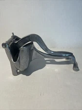  Aluminum WEAR-EVER Juicer Hand Press Made in USA Vintage Kitchen Gadgets 