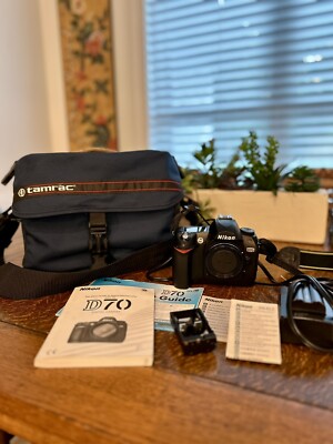 Nikon D 70 camera body