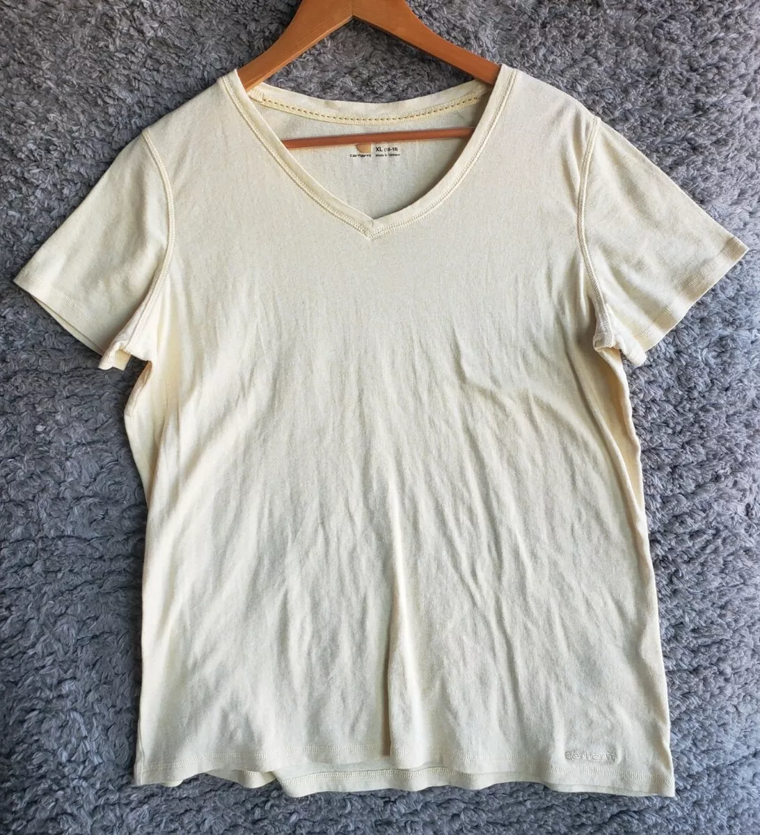 carhartt v neck t shirt