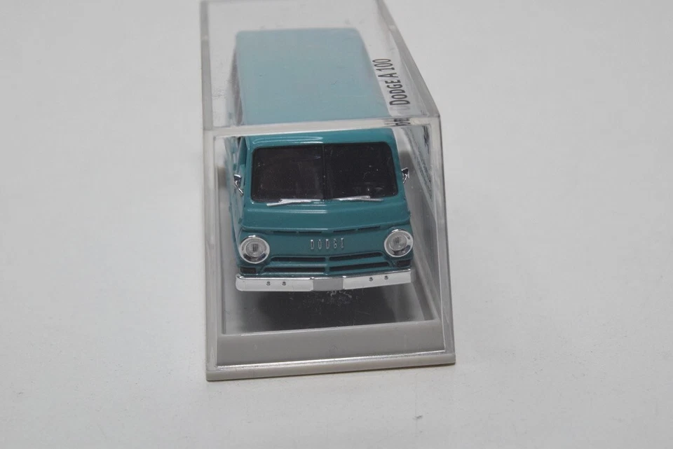 B8 1:87 BREKINA 34352 DODGE A 100 A100 BUS VAN BLUE-GREEN MIB - Immagine 2 di 4