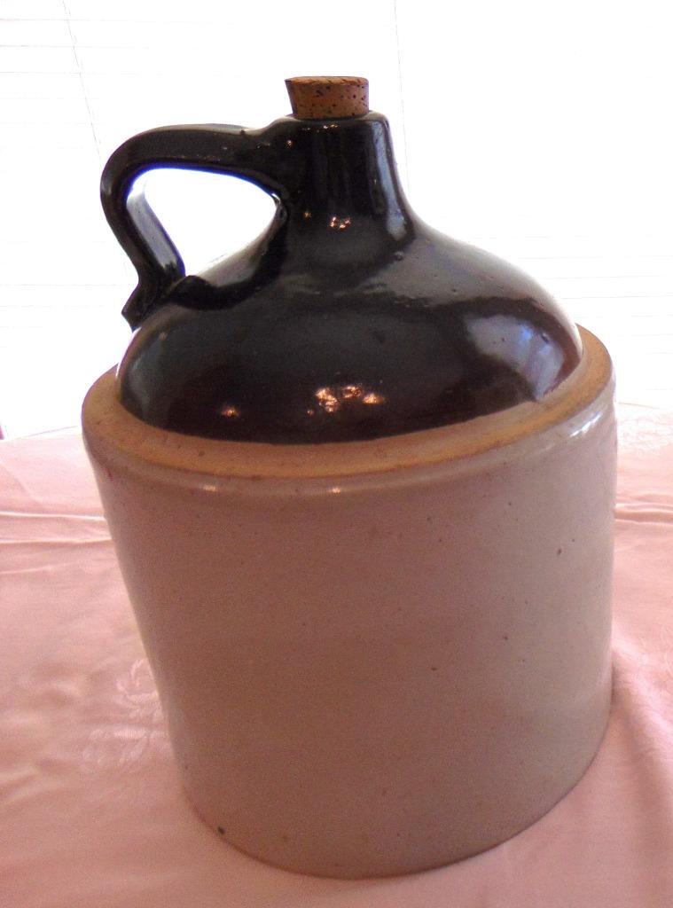 Antique Illinois White Hall SP&S Co 2-Gal 2 Tone Crock Rare Jug 12