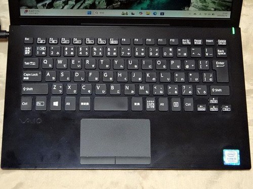 Sony Vaio VJPF11C11N Core i5-8250U 1.6GHz RAM 8GB SSD 256GB 11.6 Inch - Picture 7 of 8