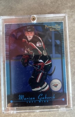 2000-01 Topps Premier Plus - Marian Gaborik #130 Blue Ice /250 (RC)