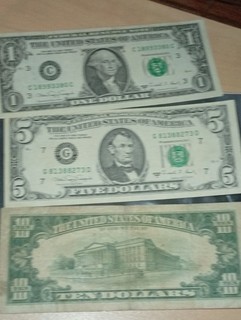 Lot de 3 Billets États Unis lot 1 5 et 10 dollars séries 1977 et 1988