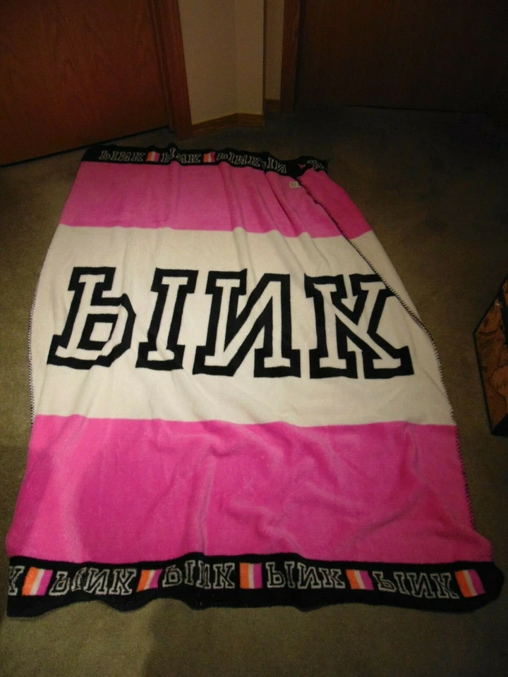 Victoria's Secret PINK Pink/Black/white Blanket Throw Fleece 50" x 60" - Image 2 of 3