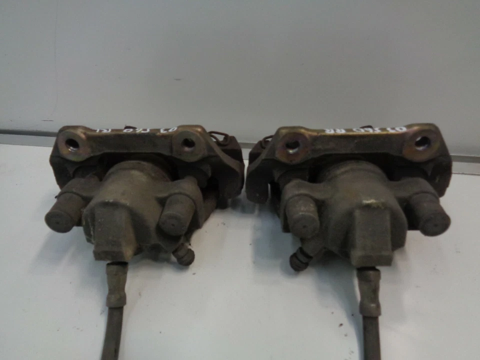 ПАРА ЗАДНИХ ПРАВЫХ И ЛЕВЫХ ТОРМОЗНЫХ СУППОРТОВ VOLVO S60 2001-2004 ОТ ОРИГИНАЛЬНОГО ПРОИЗВОДИТЕЛЯ DK911157 - Изображение 4 из 4