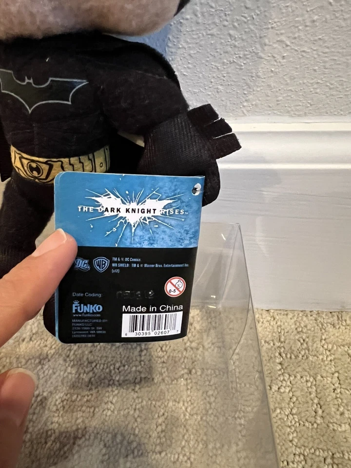 Peluches Funko Pop Superman Hombre de Acero Batman Caballero Oscuro Asciende Nuevos Con Etiquetas Foto 3 de 4