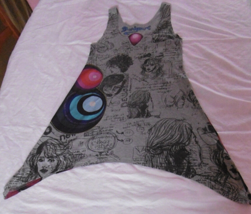 Robe Desigual Sans Manches Noire Et Violette – Hiver – Taille 44 – Très Bon état