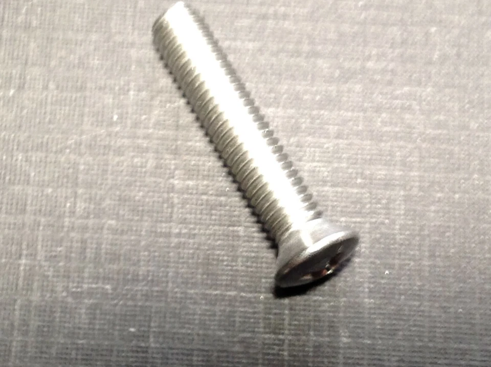 40 piezas Chrysler Plymouth 10-32 con #8 tornillos de cabeza ovalada Phillips de acero inoxidable  Foto 2 de 4