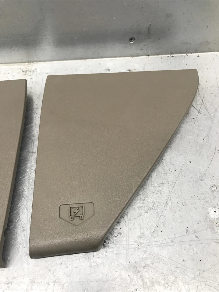 99-06 Chevy GMC Truck SUV Left Right Dash End Cap Interior Fuse Box Tan OEM Foto 2 de 4