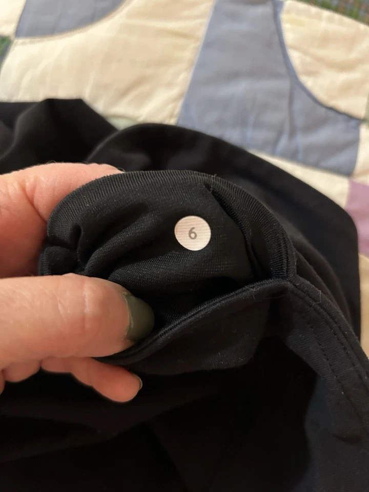 LOTE DE 3 LULULEMON USADOS - PANTALONES DE YOGA (TALLA 6) Y TOPS (2) EJERCICIO ENTRENAMIENTO Foto 4 de 4