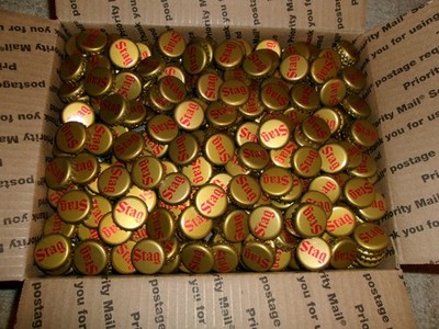 NO DENTS 1500 STAG GOLD RED WHITE BEER BOTTLE CAPS CROWNS ARTS CRAFTS PONG BAR