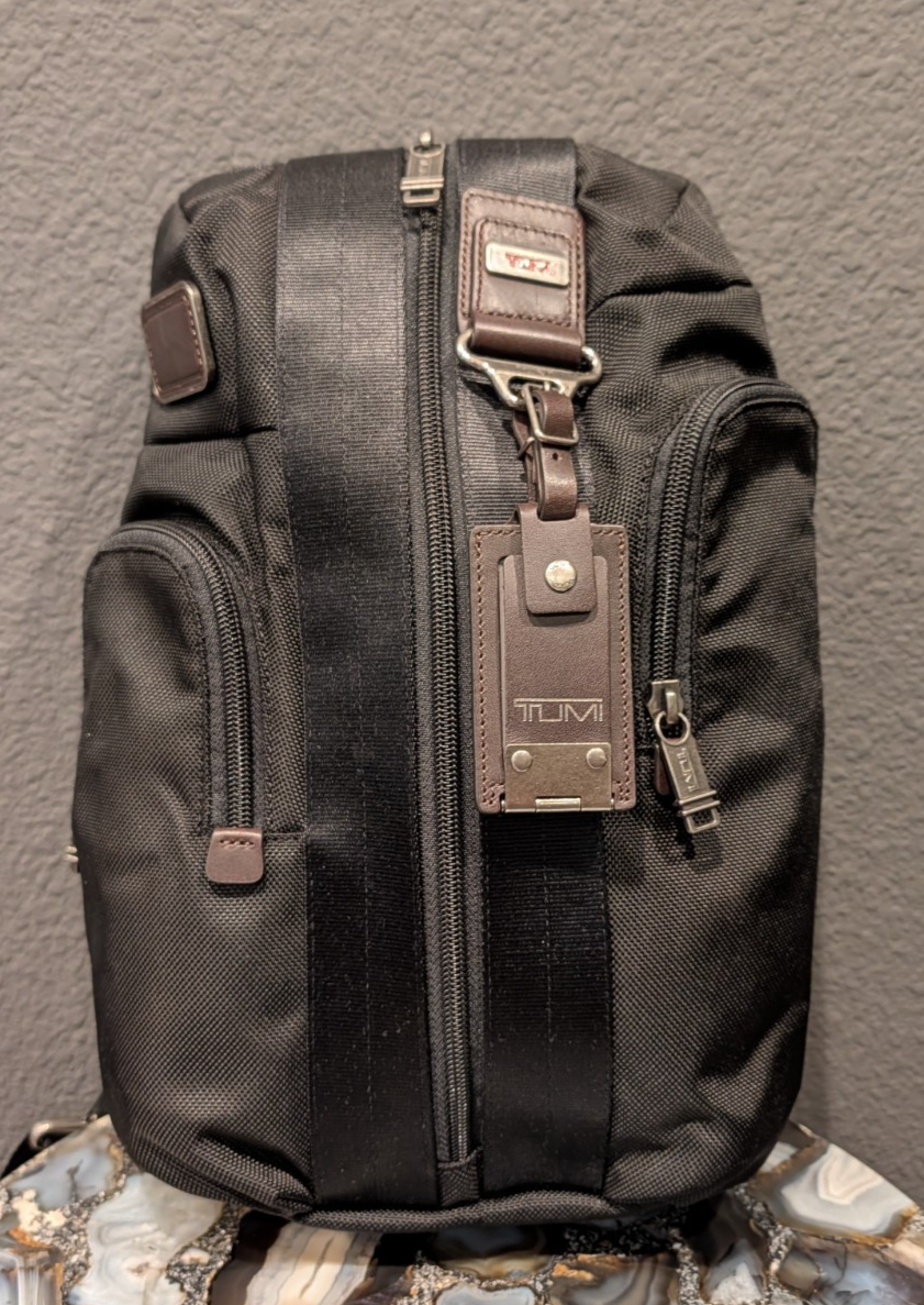 K*リ様 TUMI Alpha Bravo Monterey Slingバッグ Tumi Alpha Bravo Monterey Ballistic Nylon Sling Bag - Perfect Mint