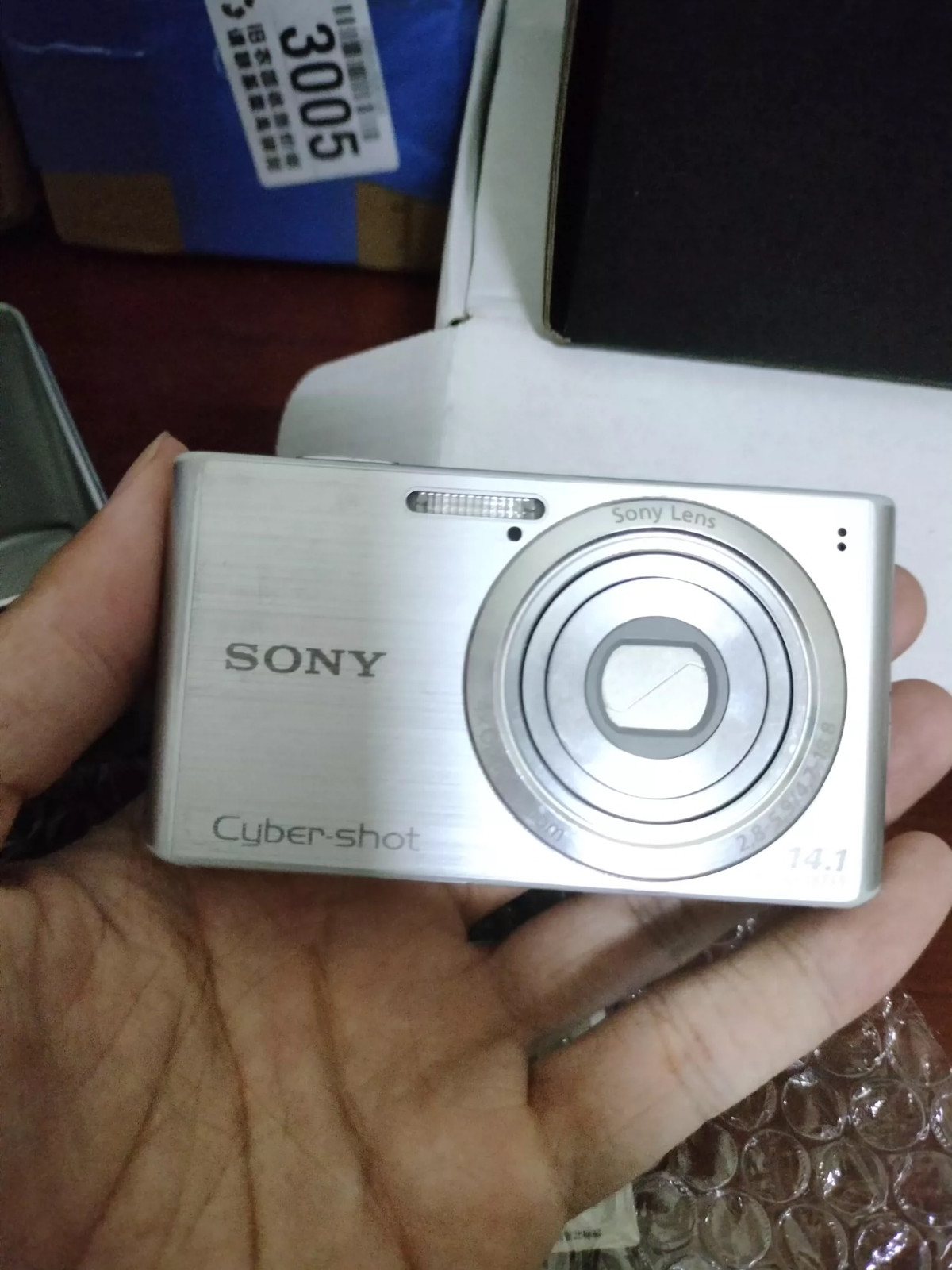 SONY Cyber Shot DSC-W610 14.1MP Digital Camera with 4x Optical Zoom in English