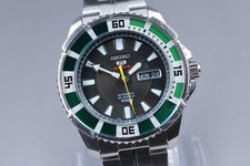 Seiko 5 Sports 4R36-00S0 Green Black Dial Day...