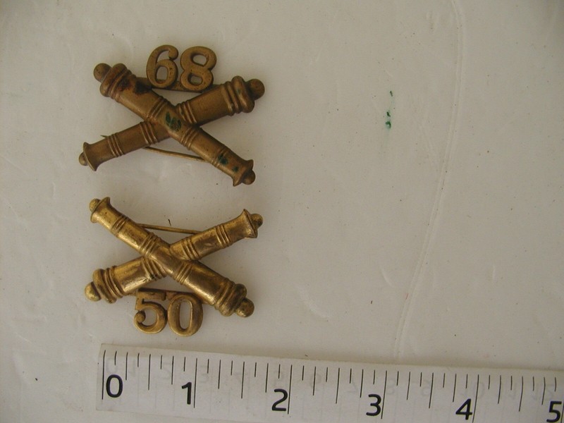 2 PIECES OF INDIAN WARS TO SPANISH AMERICAN WAR US MILITARY HAT INSIGNIA