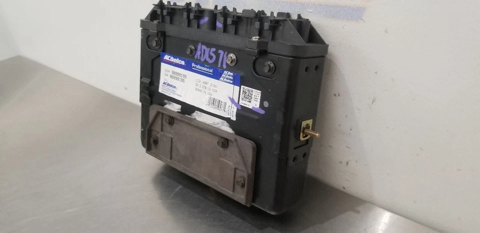 Chevrolet Corvette C4 1990 módulo de control del motor ecm 88999195 Foto 3 de 4