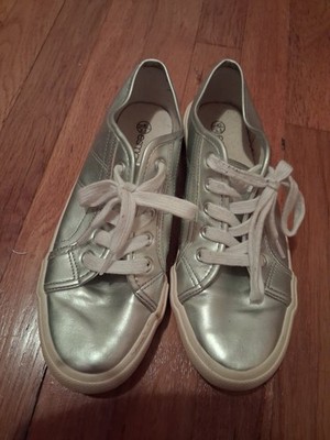Women Sneakers 9