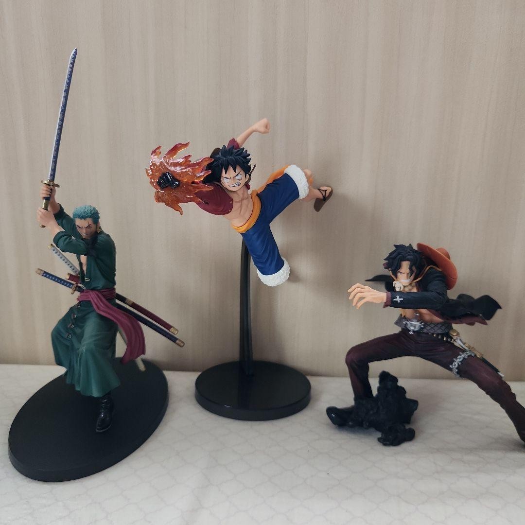 Juego de figuras de una pieza Luffy Zoro Ace con fruta Mera Mera coleccionabl...