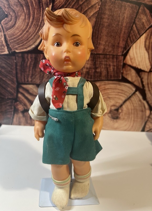 M J Hummel Disney World LTD ED Engel-Buppe PETERLE Doll