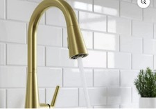 Pfister Barulli Single Handle Pull Down Sprayer Kitchen Faucet w/ Deckplate