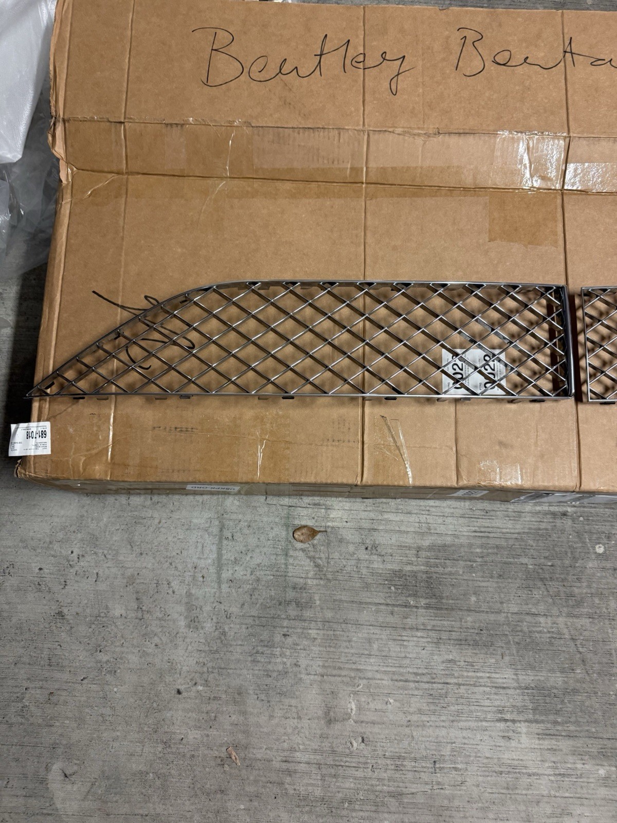 Bentley Bentayga 2021-2024 Front Lower Bumper grille