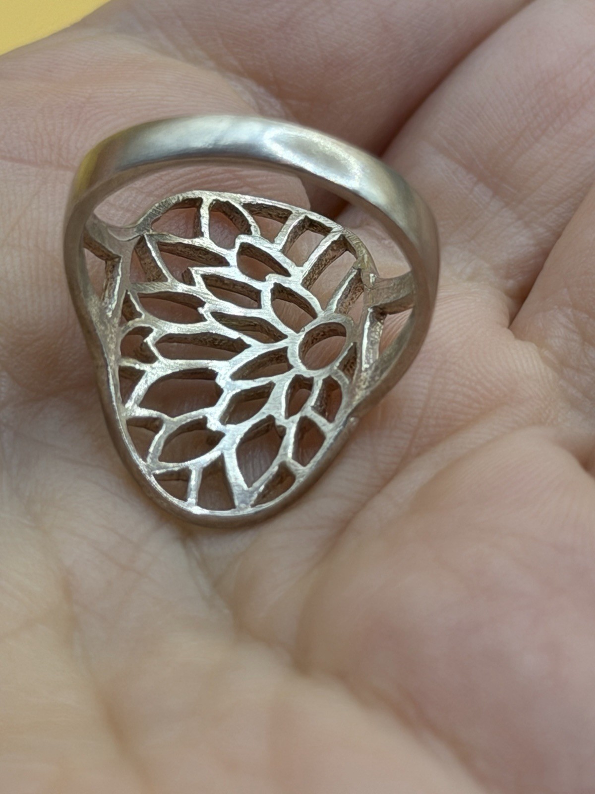 Sterling silver ring Uk size P image 8