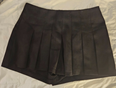 Women's I Joah Black Pleated Skort/ US Size Large/ Women's Apparel/ Activewear