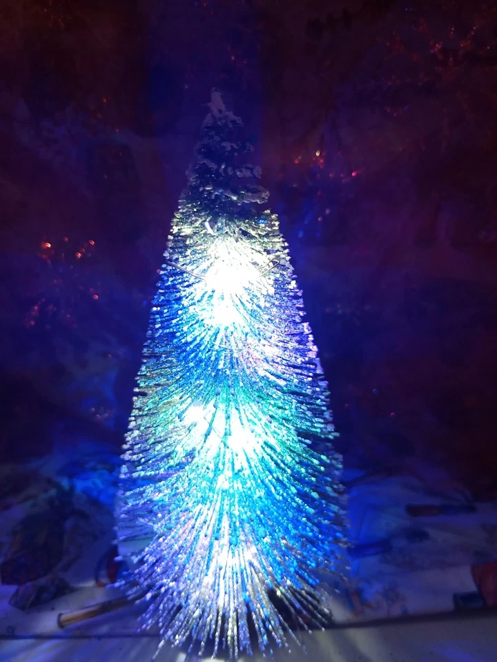MINI ALBERO DI NATALE LUMINOSO CON LED E 3 GIOCHI DI LUCE DECORAZIONE ARGENTO - Immagine 3 di 4