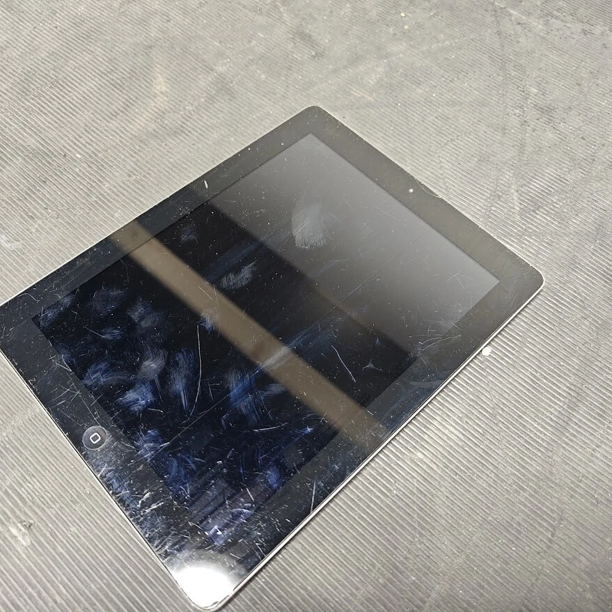 Apple iPad 2 A1395 64GB - Working, Scratched, No Accessories - Image 3 of 4