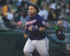 WILLIANS ASTUDILLO MINNESOTA TWINS SIGNED AUTOGRAPHED 8X10 PHOTO W/ COA