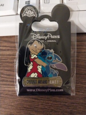 Disney Trading Pin Lilo and Stitch Hugging Ohana Means Family