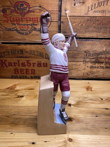 Hershey Bears 1983 Mount Hope Estate and Winery 45th Anniversary Hockey Statue - Picture 8 of 19