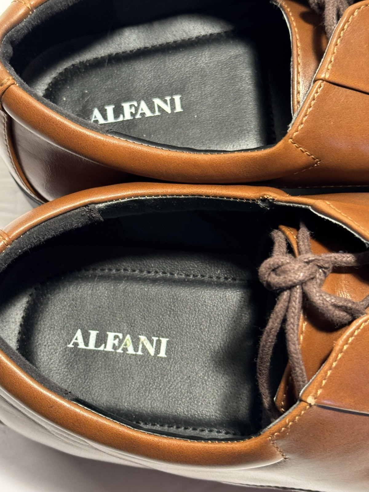 SAOLA Scarpe eleganti Alfani Seth marrone ecopelle 42101 uomo taglia 13 M. Usate.